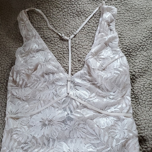 Victoria's Secret White Lace Teddy - Picture 3 of 8